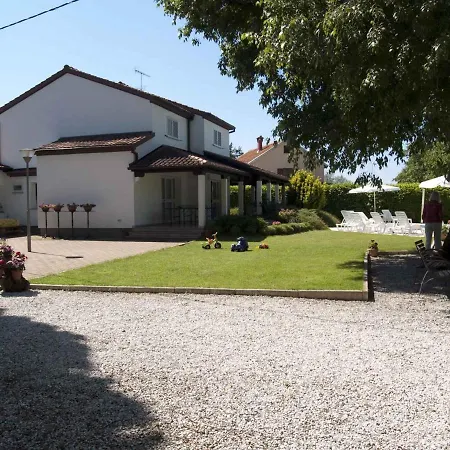 House And Apts. In Porec/istrien 33148 Apartman *