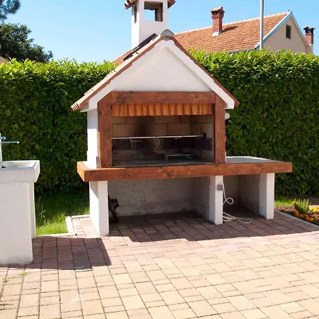 Apartman House And Apts. In Porec/istrien 33148