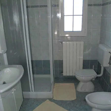Daire House And Apts. In Porec/istrien 33148