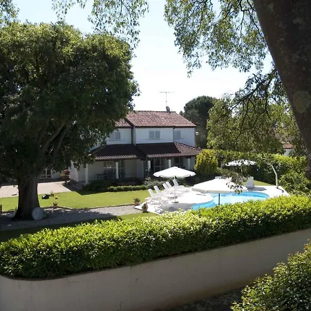 House And Apts. In Porec/istrien 33148 Appartement