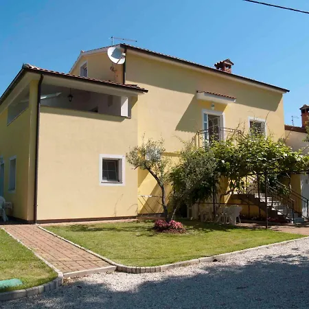 House And Apts. In Porec/istrien 33148 Daire Poreč